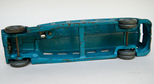 arcade cast iron fageol bus for sale large 12 inch size: brilliant original blue paint arcade cast iron fageol bus for sale large 12 inch size: brilliant original blue paint