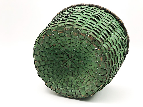 Original Green and Black Paint Decorated Antique Country Primitive American Splint Woven Gathering Basket For Sale Original Green and Black Paint Decorated Antique Country Primitive American Splint Woven Gathering Basket For Sale
