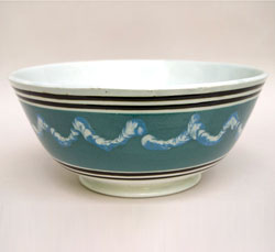 Early Antique Staffordshire Earthworm Decorated Multi-colored Mochaware Bowl: Large, Rare For Sale Early Antique Staffordshire Earthworm Decorated Multi-colored Mochaware Bowl: Large, Rare For Sale