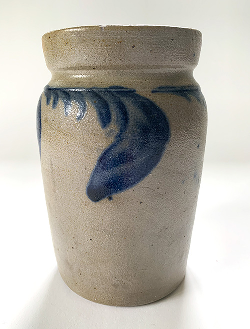 small antique blue decorated stoneware crock from philadelphia pennsylvania made by Richard C. Remmey
