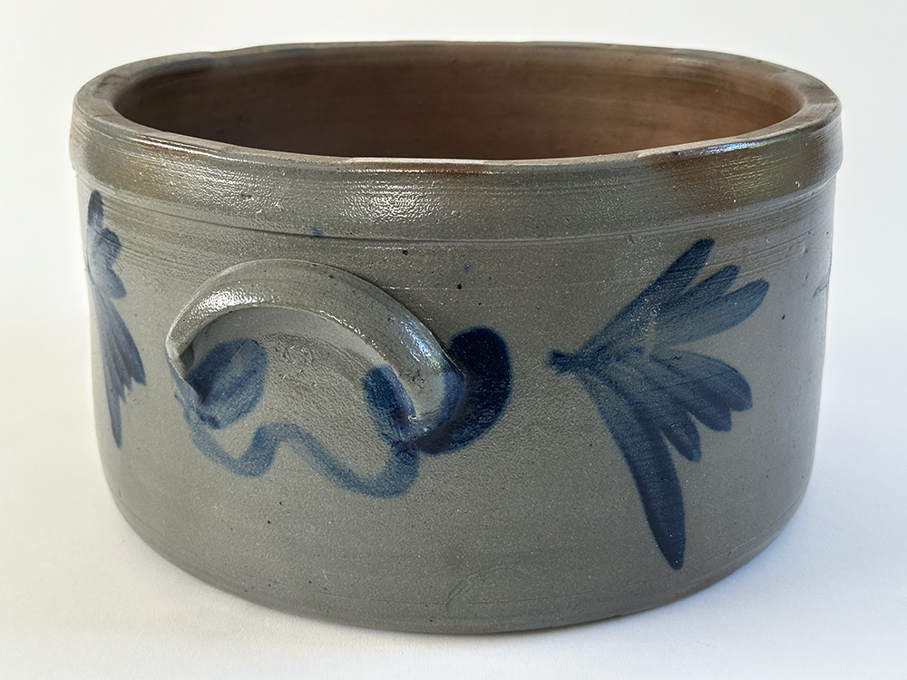 southeastern pennsylvania blue decorated stoneware cake crock