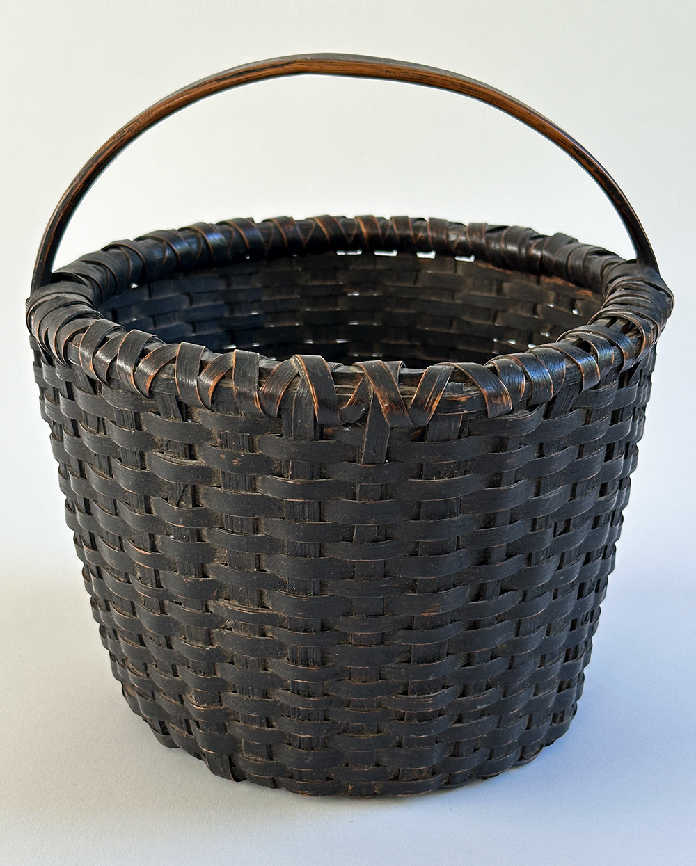 fine small gathering basket in original windsor black paint decoration