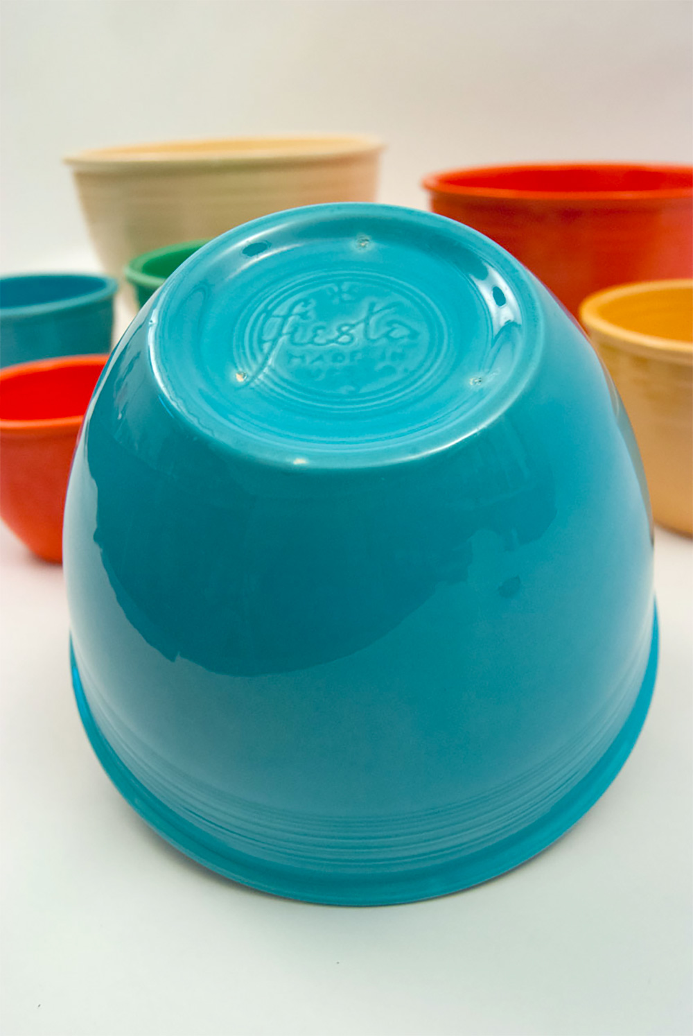 bottom mark Number 5 original turquoise vintage fiesta mixing bowl 