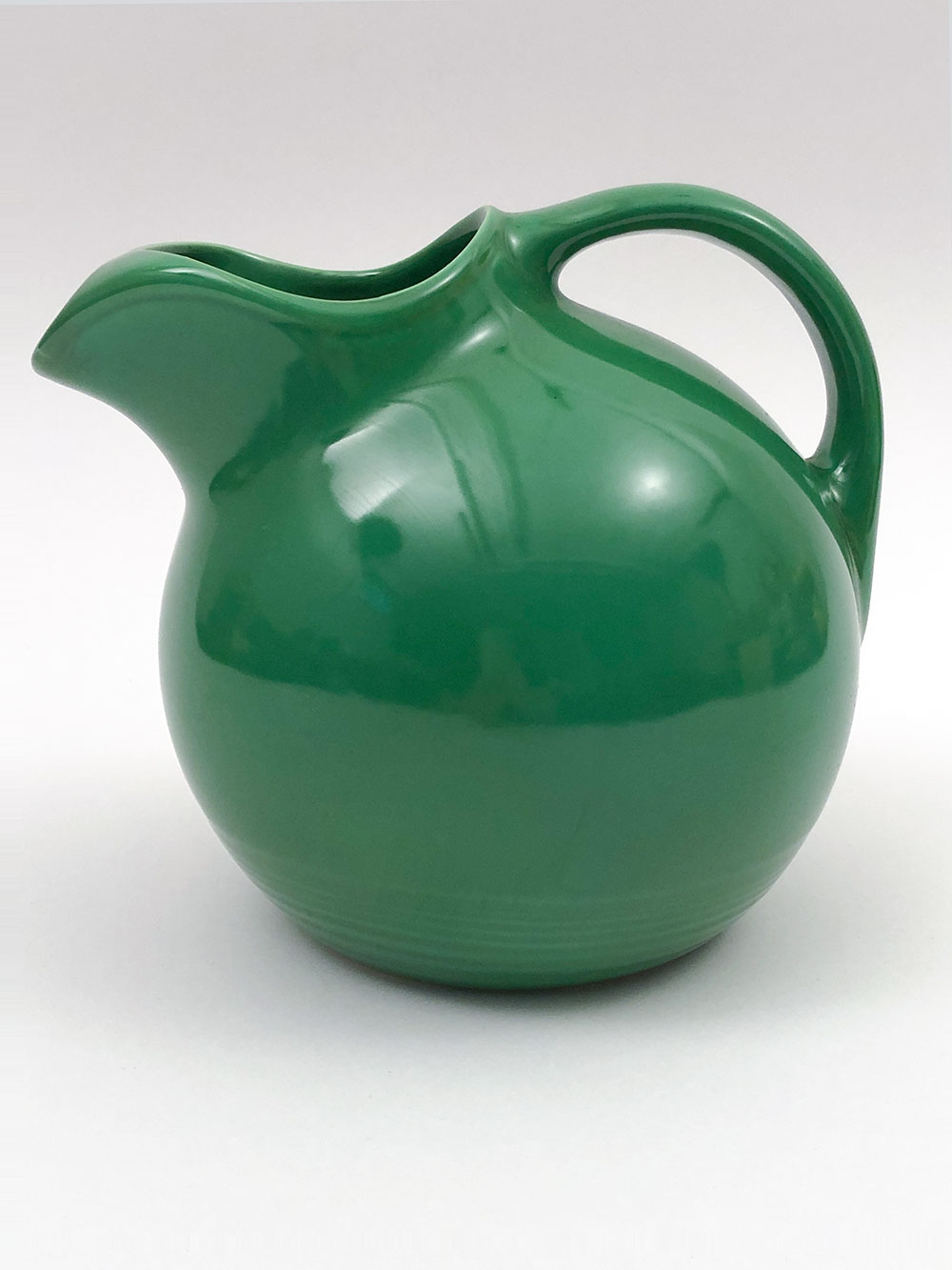 original medium green fiesta harlequin ball jug